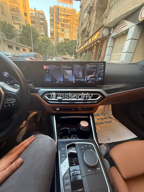 بي ام دبليو 320 2024 أسود أوتوماتيك مستعملة للبيع في الهرم - 1