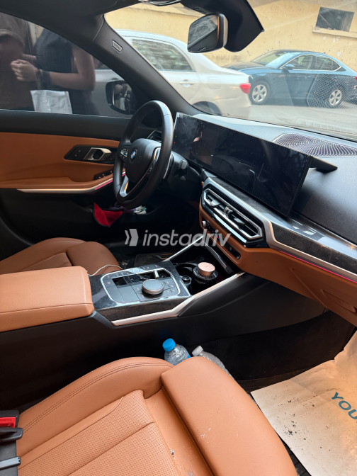 بي ام دبليو 320 2024 أسود أوتوماتيك مستعملة للبيع في الهرم - 4