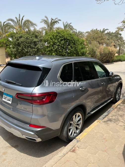 BMW X5 2020 Gray Automatic Used for Sale in Cairo - 5