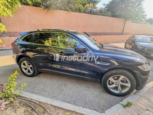 Jaguar F-Pace 2020 White Automatic Used for Sale in Cairo - 4