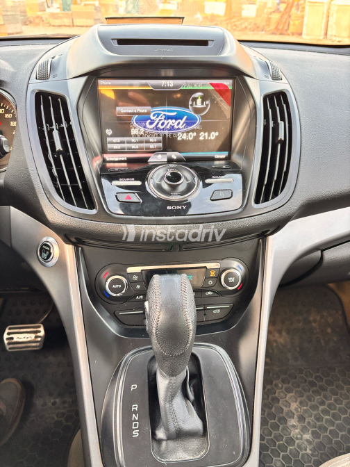 Ford Kuga 2016 Gray Automatic Used for Sale in Alexandria - 2