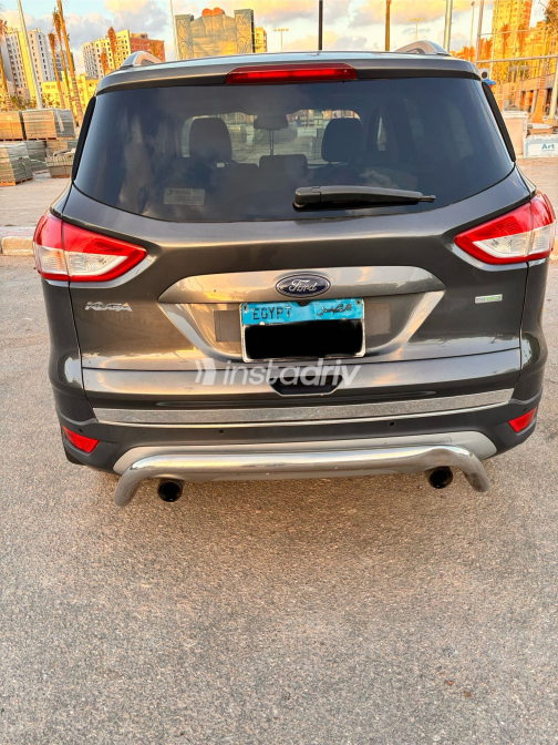 Ford Kuga 2016 Gray Automatic Used for Sale in Alexandria - 3