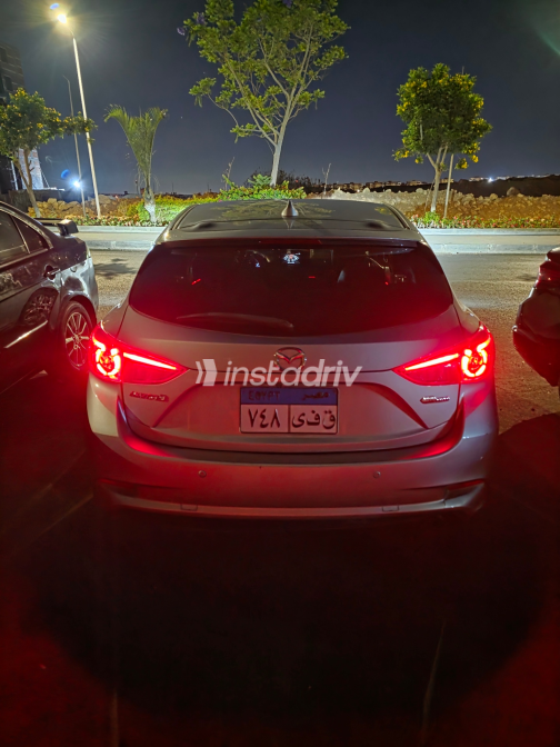 Mazda 3 2019 Dark Gray Automatic Used for Sale in Cairo - 4