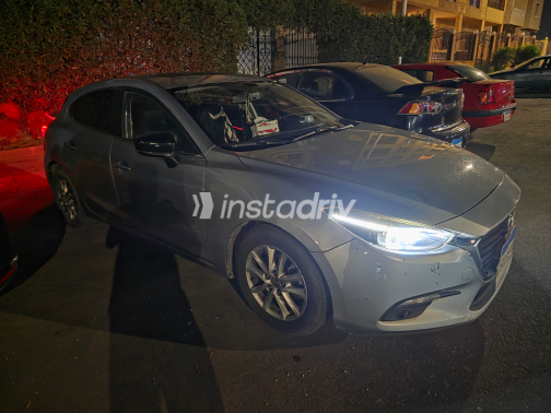 Mazda 3 2019 Dark Gray Automatic Used for Sale in Cairo - 9