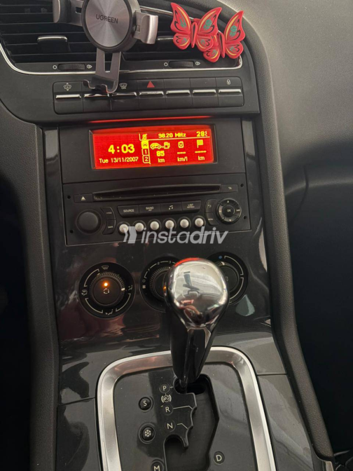 Peugeot 5008 2014 White Automatic Used for Sale in Maadi - 8