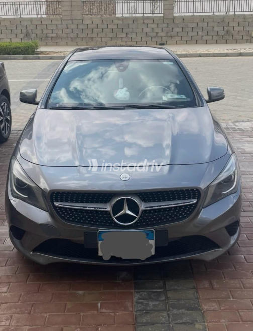 مرسيدس CLA 180 2015 رمادي أوتوماتيك مستعملة للبيع في القاهرة - 2