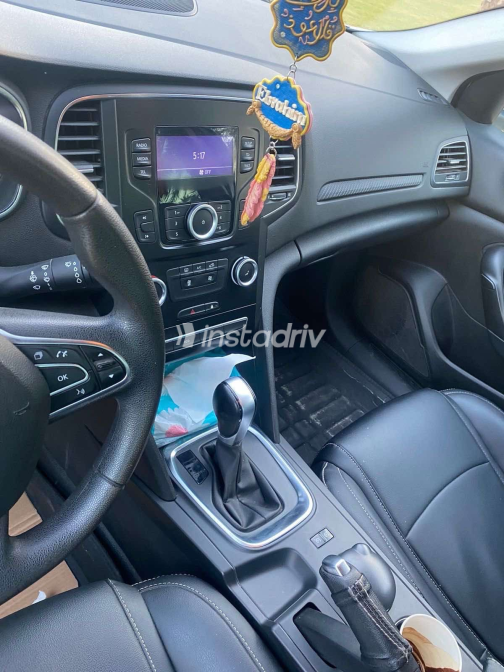 Renault Megane 2020 White Automatic Used for Sale in Aswan - 3