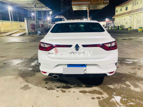 Renault Megane 2020 White Automatic Used for Sale in Aswan - 6