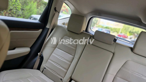 هوندا CRV 2022 أسود أوتوماتيك مستعملة للبيع في مصر الجديدة - 3