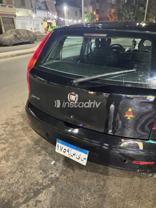 Fiat Punto 2011 Black Manual Used for Sale in Alexandria - 3