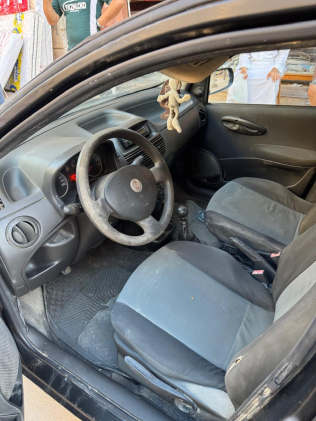 Fiat Punto 2011 Black Manual Used for Sale in Alexandria