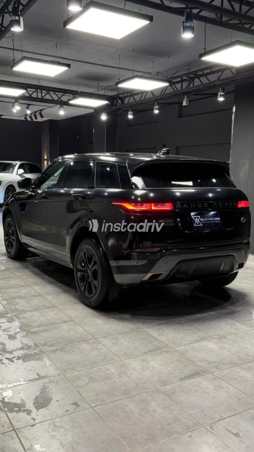 Land Rover Range Rover Evoque 2021 Black Automatic Used for Sale in Cairo - 3