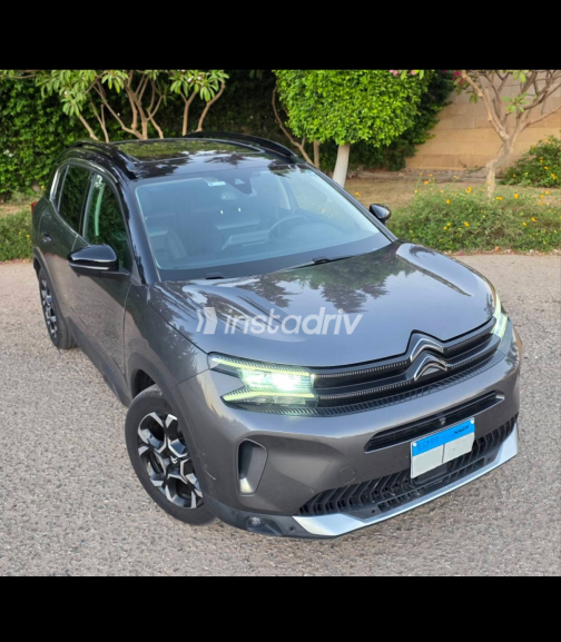 Citroën C5 Aircross 2024 Dark Gray Automatic Used for Sale in Giza - 5