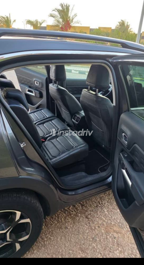 Citroën C5 Aircross 2024 Dark Gray Automatic Used for Sale in Giza - 7