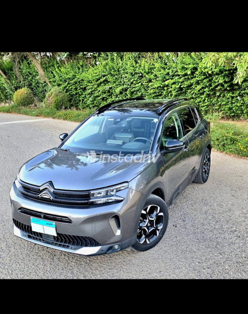 Citroën C5 Aircross 2024 Dark Gray Automatic Used for Sale in Giza - 9