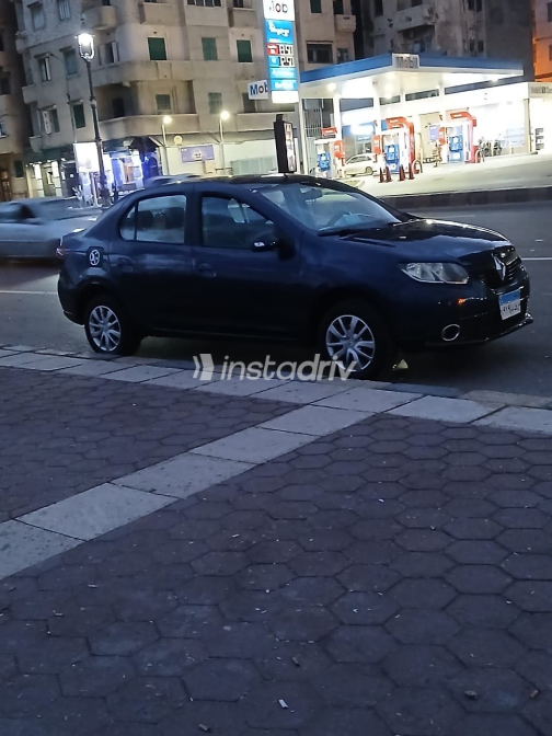 Renault Logan 2017 Blue Manual Used for Sale in Alexandria - 2