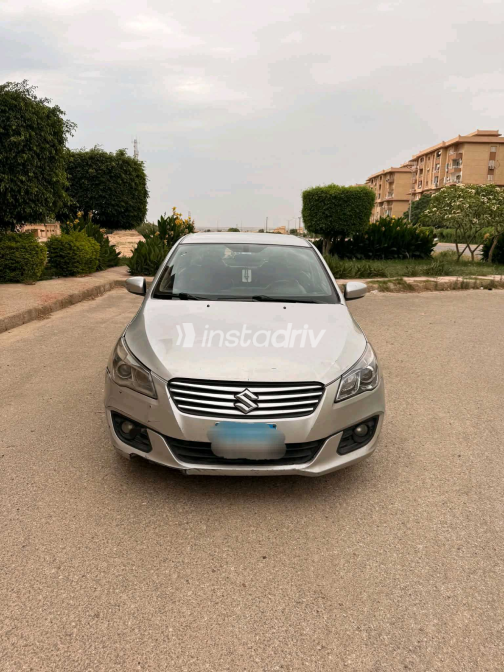Suzuki Ciaz 2015 Silver Automatic Used for Sale in Maadi - 6