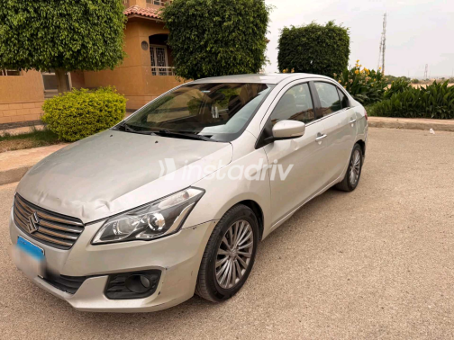 Suzuki Ciaz 2015 Silver Automatic Used for Sale in Maadi - 7