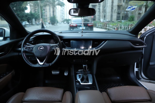 اوبل أنسيجنيا 2020 أبيض أوتوماتيك مستعملة للبيع في الإسكندرية - 8