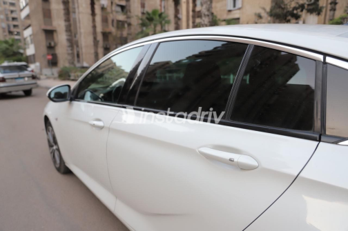 اوبل أنسيجنيا 2020 أبيض أوتوماتيك مستعملة للبيع في الإسكندرية - 10