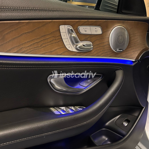 Mercedes E 350 2018 Silver Automatic Used for Sale in Cairo - 10