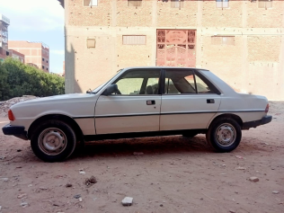بيجو 305 1979 أبيض يدوي مستعملة للبيع في القليوبية‎‎