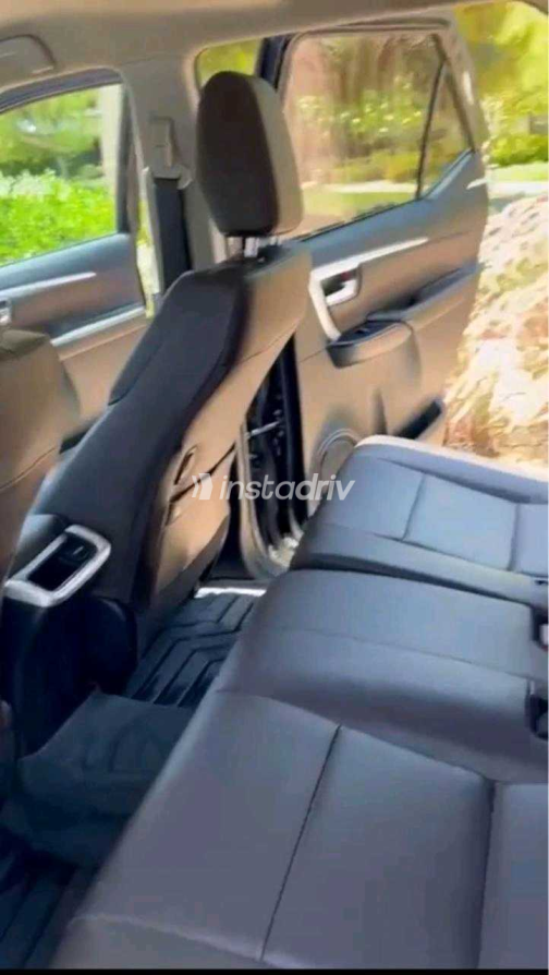 تويوتا فورتشنر 2021 أسود أوتوماتيك مستعملة للبيع في مدينة نصر - 3