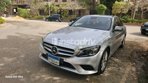 Mercedes C 200 2019 Silver Automatic Used for Sale in Cairo - 9