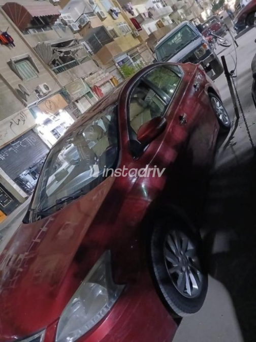 Nissan Sentra 2017 White Automatic Used for Sale in Greater Cairo ( Cairo + Giza) - 3