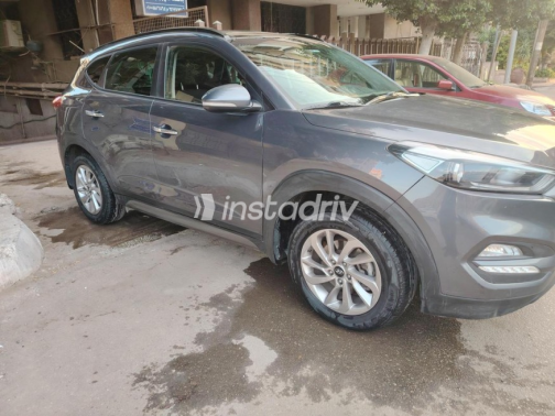 Hyundai Tucson GDI 2017 Gray Automatic Used for Sale in Heliopolis - 2