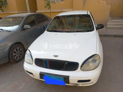 دايو ليوجانزا 2000 أبيض يدوي مستعملة للبيع في 6 أكتوبر - 1