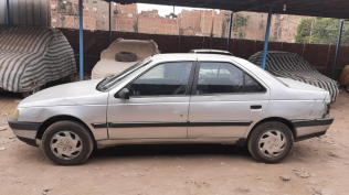بيجو 405 2002 فضي يدوي مستعملة للبيع في إمبابة