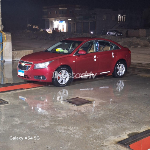 Chevrolet Cruze 2010 White Automatic Used for Sale in Beheira - 3