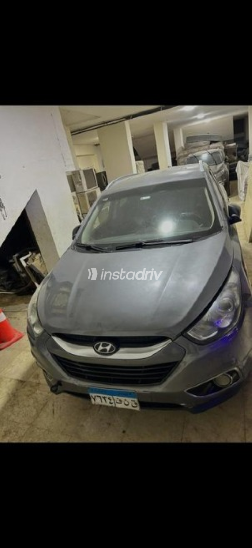 هيونداي IX 35 2013 رمادي أوتوماتيك مستعملة للبيع في الفيوم - 2