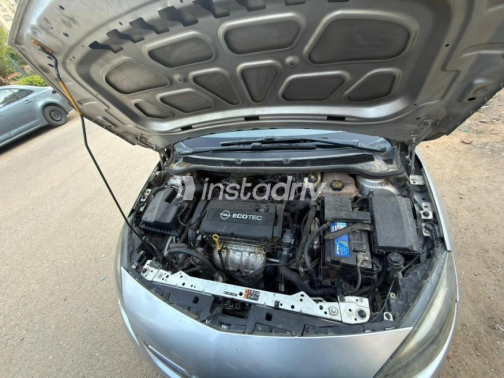 Opel Astra 2017 Silver Automatic Used for Sale in Nasr city - 3