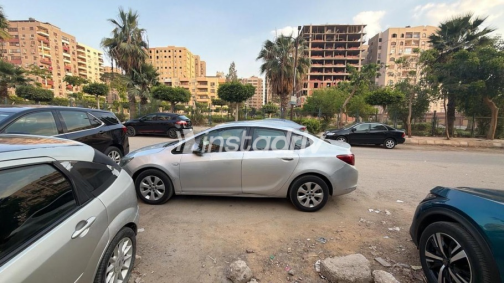 Opel Astra 2017 Silver Automatic Used for Sale in Nasr city - 4