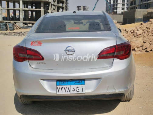 Opel Astra 2017 Silver Automatic Used for Sale in Nasr city - 5