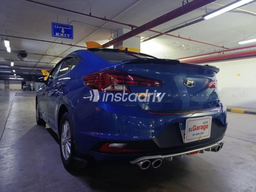 Hyundai Elantra 2025 Dark Blue Automatic Used for Sale in Cairo - 3