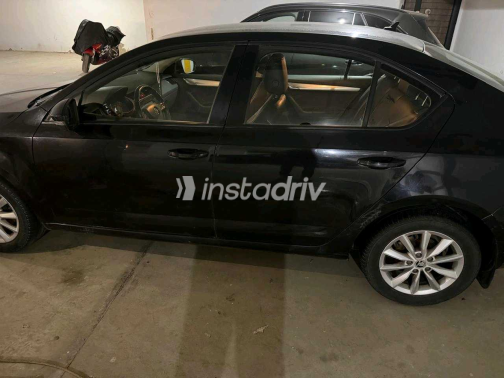 Skoda Octavia 2016 Black Automatic Used for Sale in Nasr city - 9