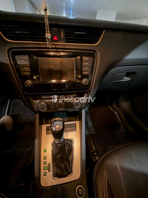 Skoda Octavia 2016 Black Automatic Used for Sale in Nasr city - 10