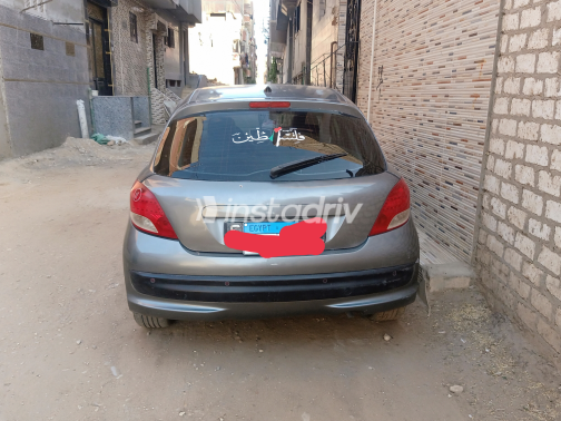 بيجو 207 2007 أبيض يدوي مستعملة للبيع في أسيوط - 8