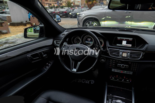 Mercedes E 200 2015 Black Automatic Used for Sale in Cairo - 2