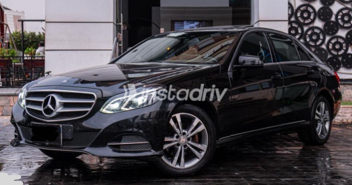 Mercedes E 200 2015 Black Automatic Used for Sale in Cairo - 3