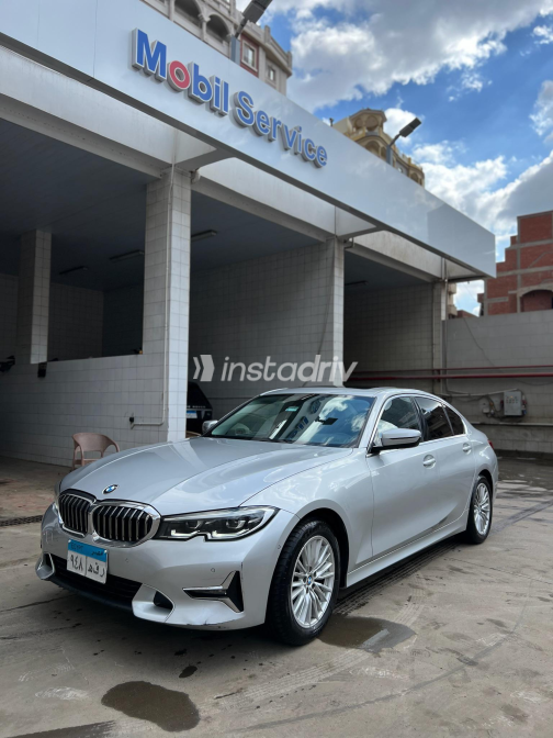 بي ام دبليو 320 2020 فضي أوتوماتيك مستعملة للبيع في مدينة نصر - 3