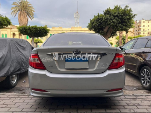 Byd F3 2025 Silver Manual Used for Sale in Cairo - 4