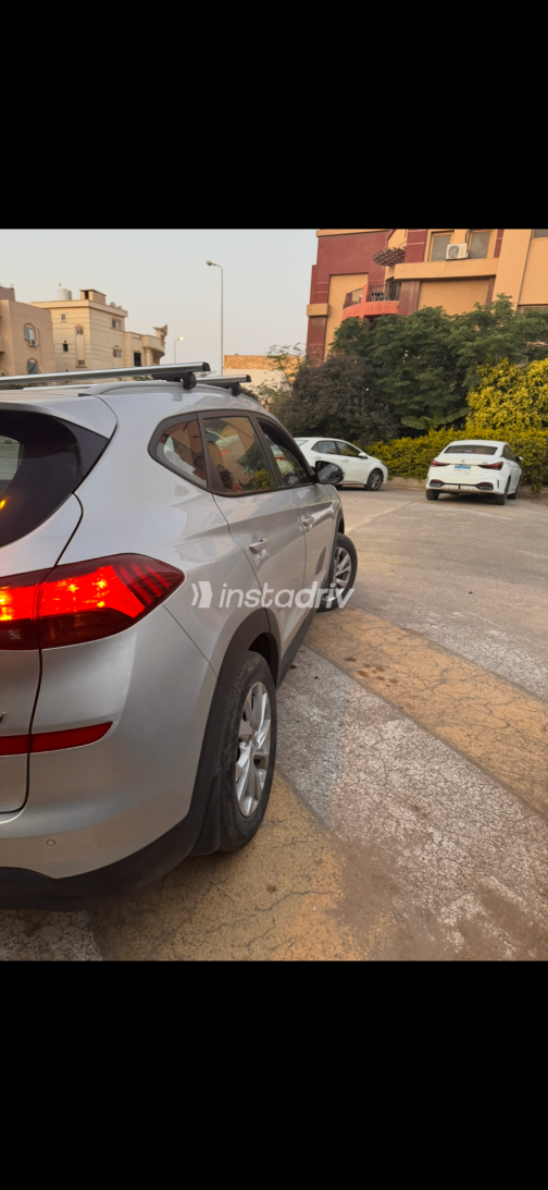 Hyundai Tucson 2021 Silver Automatic Used for Sale in Cairo - 10