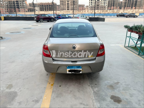 Renault Symbol 2010 Champagne Automatic Used for Sale in Nasr city - 2