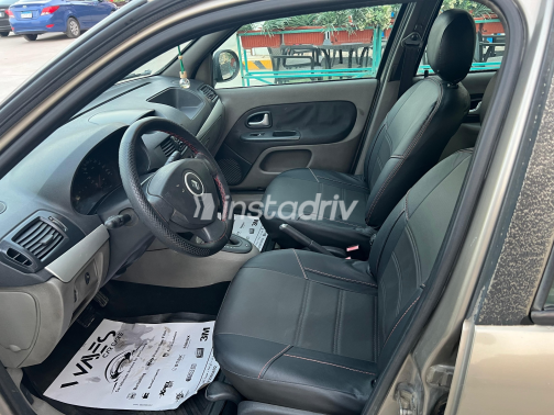 Renault Symbol 2010 Champagne Automatic Used for Sale in Nasr city - 6
