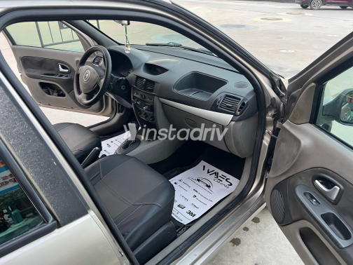 Renault Symbol 2010 Champagne Automatic Used for Sale in Nasr city - 7