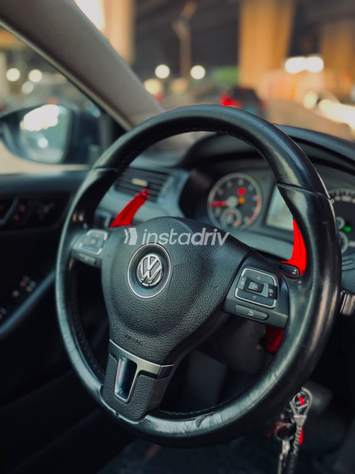 Volkswagen Jetta 2012 Gray Automatic Used for Sale in Helwan - 4